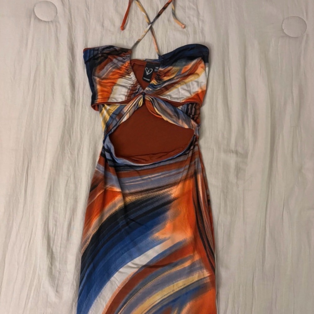 Windsor Vibrant Backless Dress in Orange and Blue